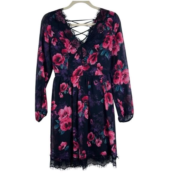 Soieblu Dresses & Skirts - Soiéblu Dress Sleeves Floral Print